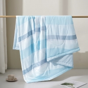 水星家纺(STARHOME) 被子 150*200cm 夏被DH琴歌细语抗菌150*200cm面料材质：100%聚酯纤维填充物：100%聚酯纤维(含硅藻土)填充克重：300g （单位：床）
